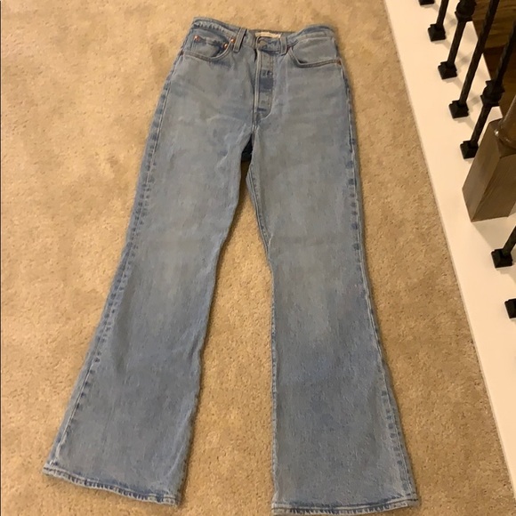 Levi’s Ribcage Flare - Picture 4 of 5